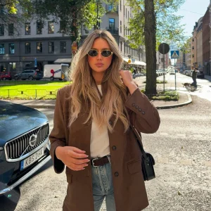 Nurie | Chique Bruine Blazer