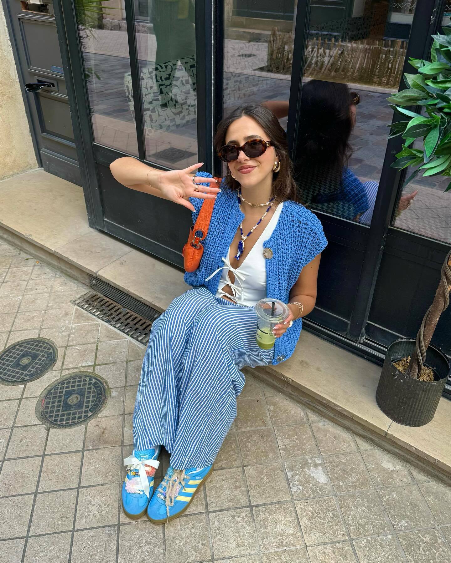 Elena | Mouwloos Gebreid Vest Met Zakken - Afbeelding 3