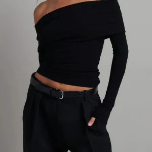 Mina | Off Shoulder Rib Crop Top – Slim Fit met Lange Mouwen