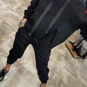 Dames Set met Hoodie en Joggingbroek, Aansluitende Pasvorm en Minimalistisch Ontwerp