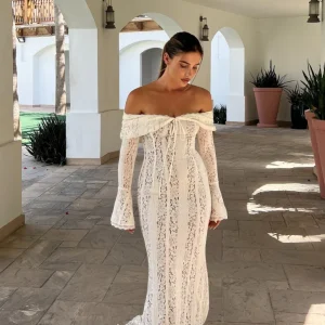 Suus | Luxe Off-Shoulder Maxi Jurk van Kant