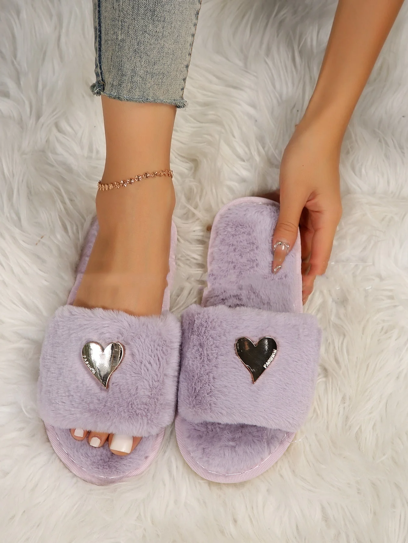 Heartie | Dames Pantoffels - Zacht Faux Fur met Hart Detail - Afbeelding 7