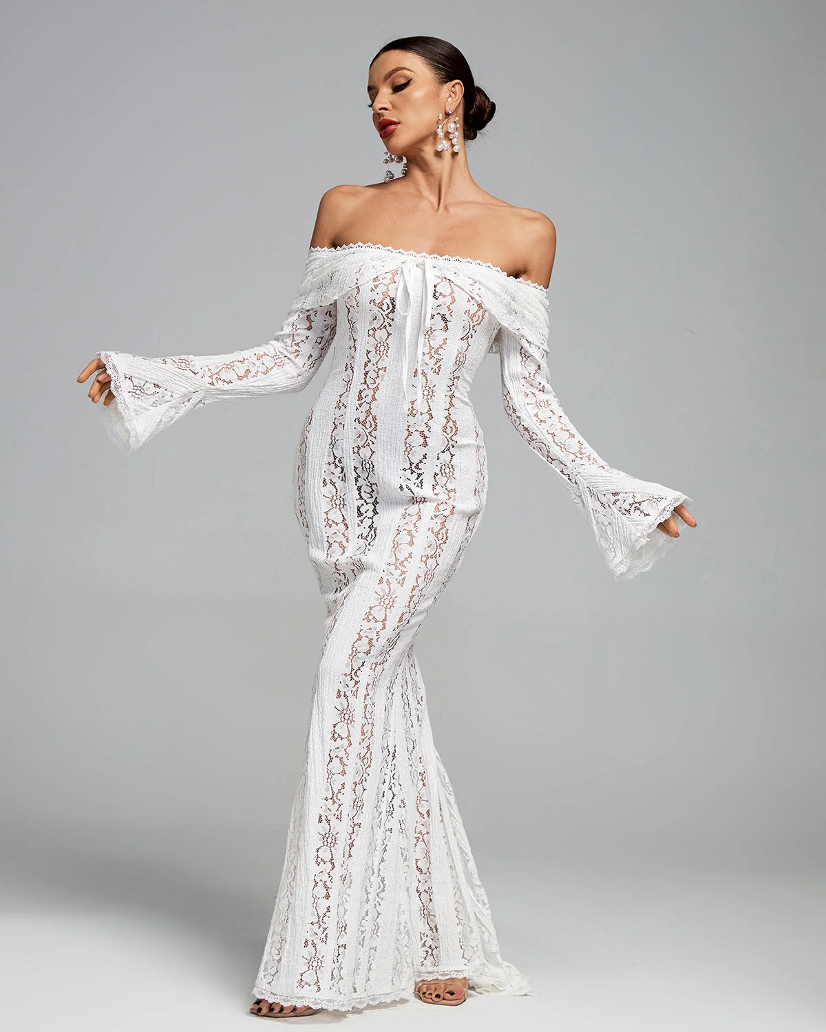 Suus | Luxe Off-Shoulder Maxi Jurk van Kant - Afbeelding 9