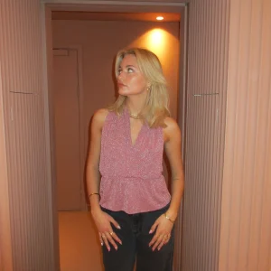 Mirry | Chique Halter Top met Open Rug voor Dames