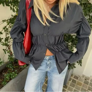 Jamie | Blouse met Ruches En Plofmouwen