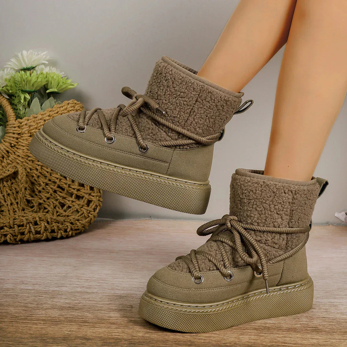 Holly | Dames Enkellaarzen - Platform Pantoffels met Veters en Sherpa Afwerking - Afbeelding 2