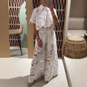 Juls | Witte Zomerse Set - Kant Crop Top met Wijde Broek