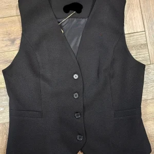 Gilet pip black met knopen