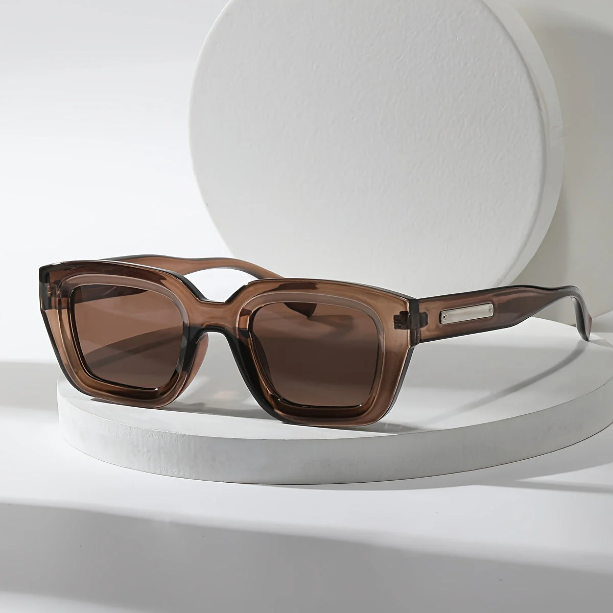 Yunar | Retro Vierkante Zonnebril voor Vrouwen - Afbeelding 2